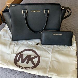 Michael Kors purse & wallet